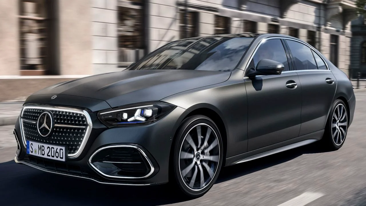 Mercedes Clase C facelift 2027: cambios de diseño y tecnología