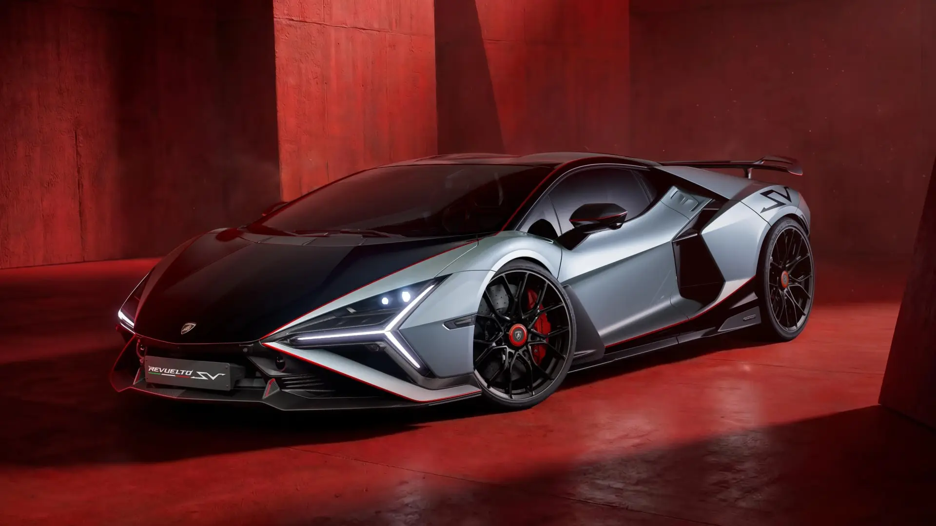 El Lamborghini Revuelto SV rinde 1.065 CV gracias a la hibridación